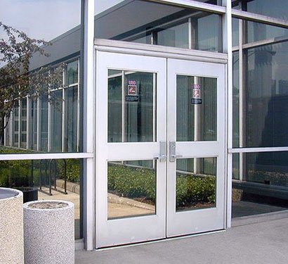 aluminum-storefront-door